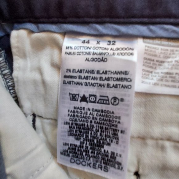 NWT Dockers Classic Fit Washed Stretch Flat Front Chino Pants Blue Mens Sz 44x32 - Picture 16 of 16